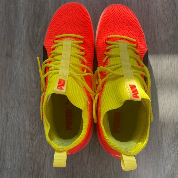 Puma Basketball Sneakers - like new!! Worn twice. Size 10.5 Men’s - Picture 3 of 3